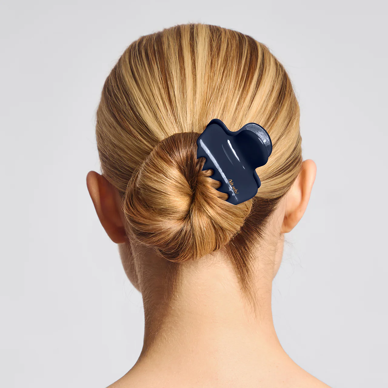 Blue Orchid Cloud Claw Clip - Medium - Image 5