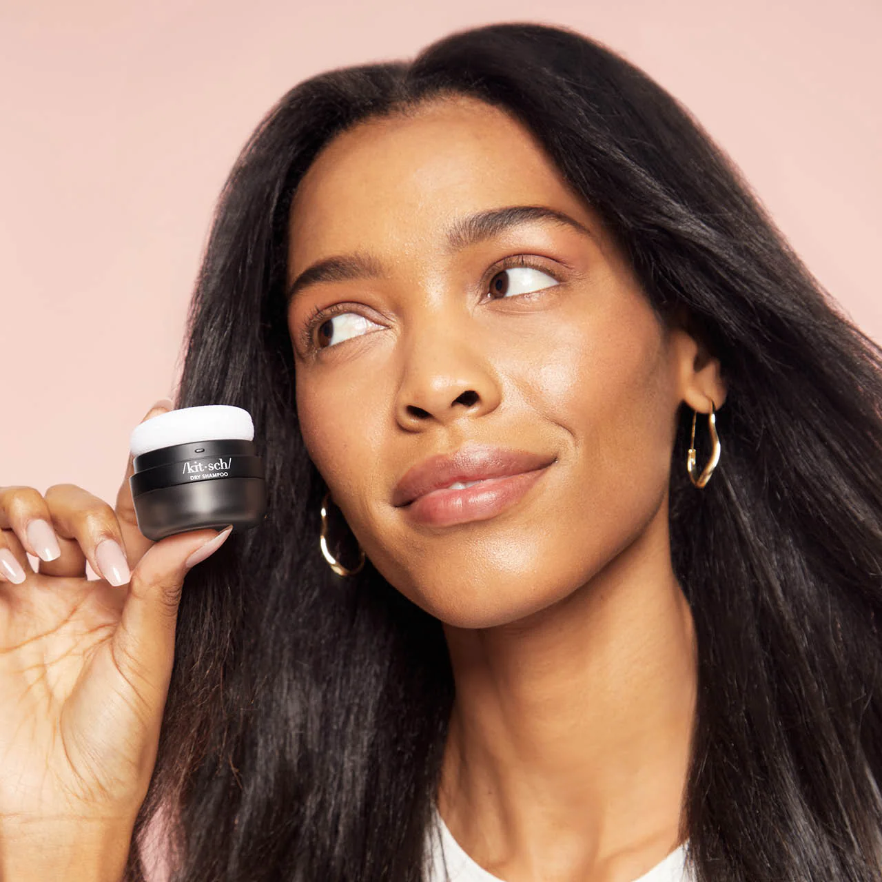 Dark Volumizing Rice Protein Dry Shampoo with Puff - Image 5